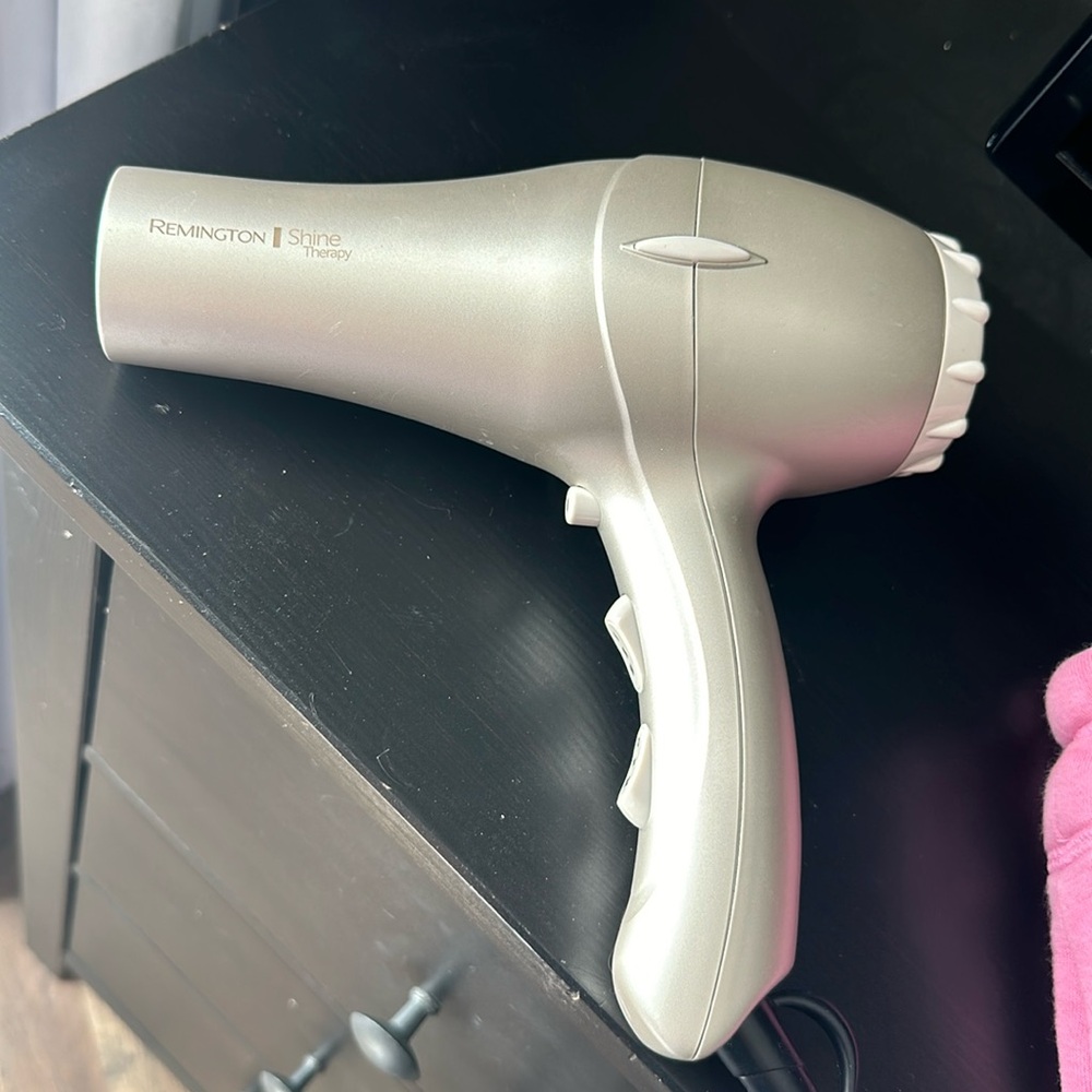 Remington blow dryer